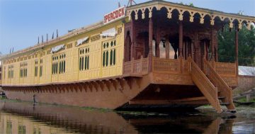 Peacock Group Of Houseboats